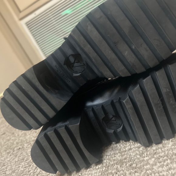 Louis Vuitton Laureate Combat Boots - Picture 3 of 10